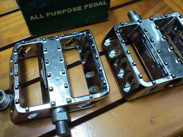 look titanium pedals