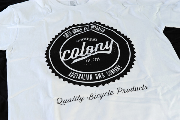 colony-badge-tee2