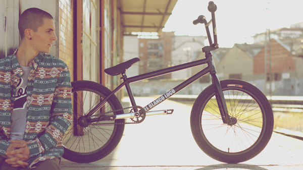 Jamie_Gonezalez_BMX_bike_600x