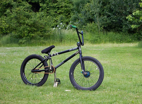 Tom_Milham_bike_check