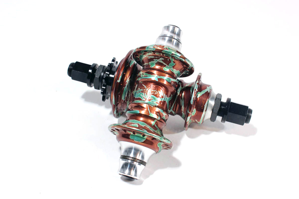 Brown-Green-Splatter-Hubs-600x