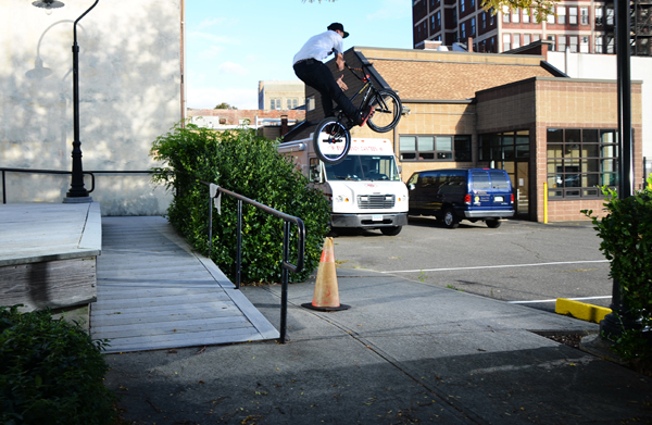 PAULY bar over rail_600x