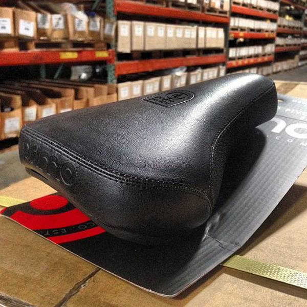 Primo_BMX_Pro_pivotal_seat