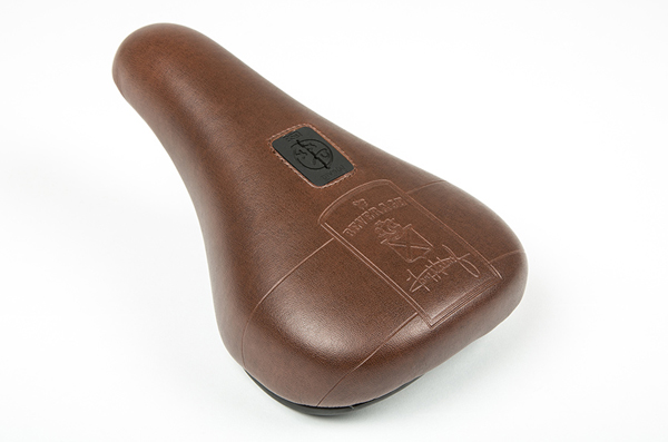 bsd-seat-beverage-newbrown001_600x