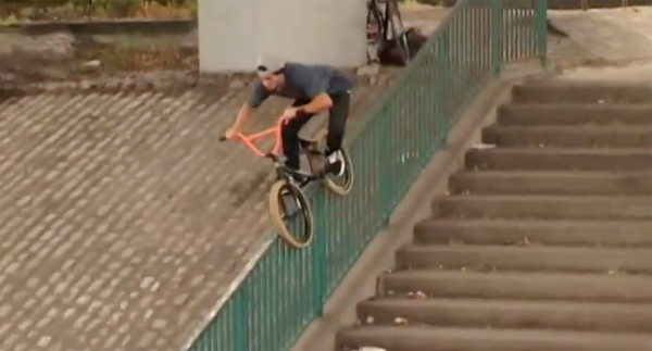 Kriss Kyle Nearly 3 BMX video street