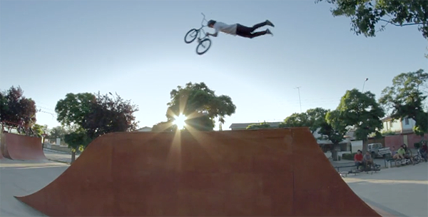 Diego Galdames BMX video