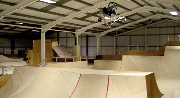 ryan-taylor-dipped-360-bmx