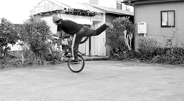 shintar-misawa-bmx-flatland