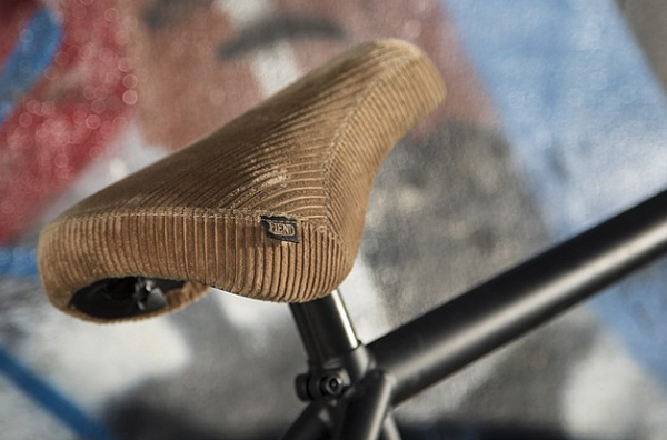 ty-morrow-fiend-bmx-corduroy-seat