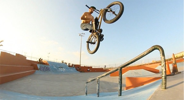 josue-pinky-de-leon-bmx-video