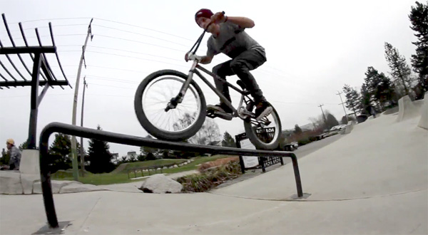 lifestyle-ikonic-bmx-video-the-boro-skatepark