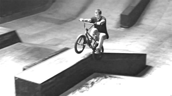 par-bmx-Kablys-skatepark-bmx-video