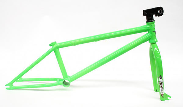 Castaway-Fluro-Green-Side-1024x682