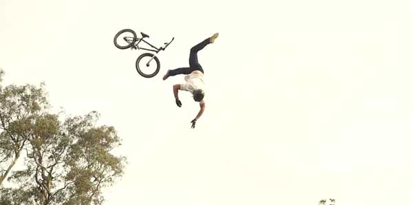 cam-whites-hillside-dirt-jam-bmx-video-2015