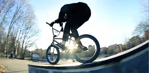 youth-bmx-video-skatepark-plaza