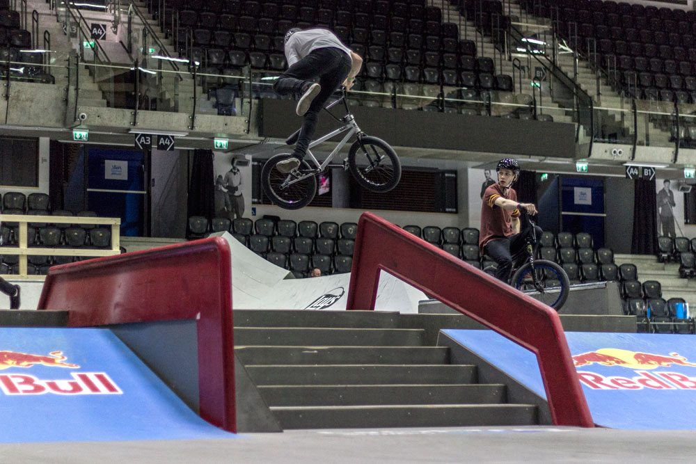 Double-Peg-Tailwhip