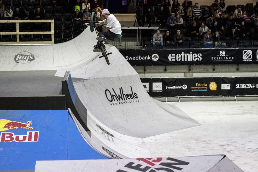 Table-to-Fakie