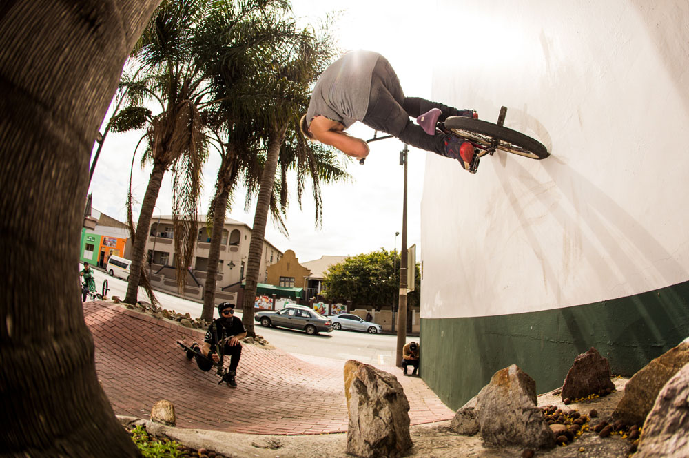 bmx-martin-dejager-wallride