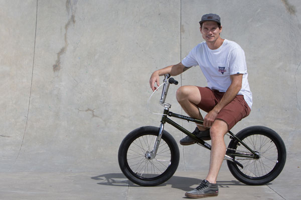 colin-mackay-bmx-bike-check-haro-bmx