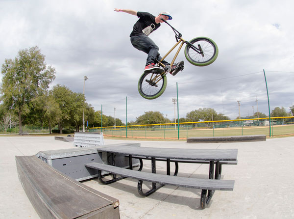 matt-ray-bmx-suicide-no-hander