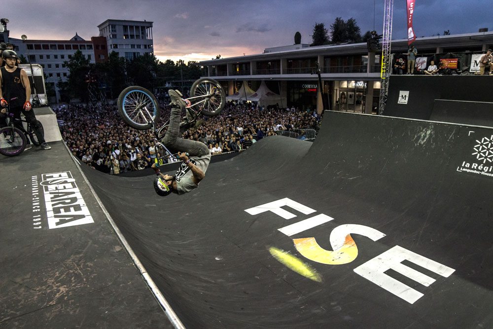 FISE-Fakie-Frontflip