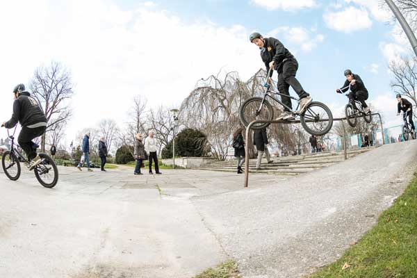 leon-hoppe-bmx-grind-600x