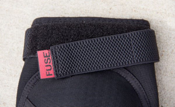 fuse-protection-knee-pad-strap