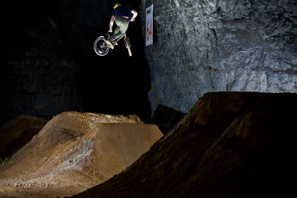 seat-grab-bmx-mega-cavern