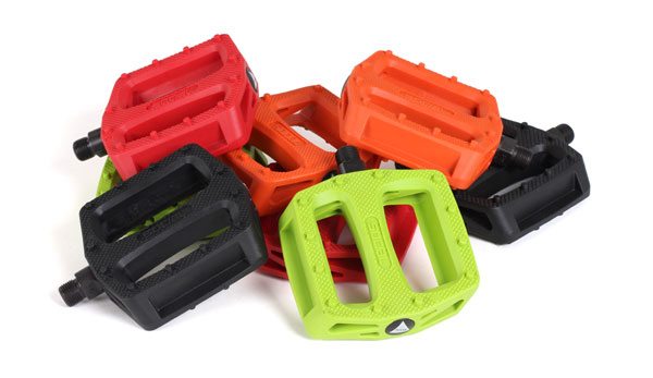 social-bike-co-budgie-bmx-pedal-colors