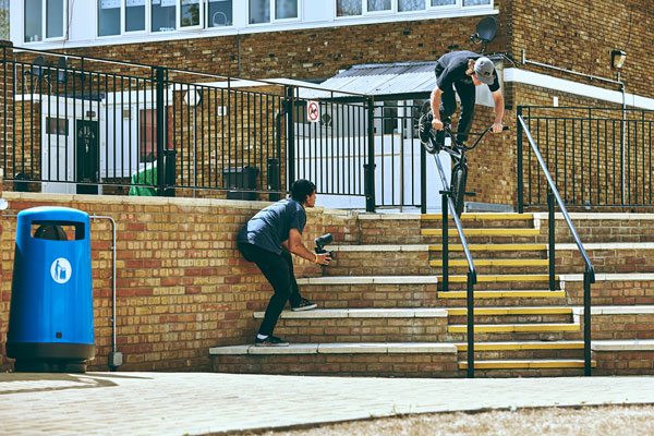 Jordan-Godwin-tooth-hang-South-London-600x