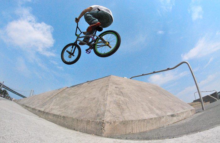 eric-mesta-bmx-bike-check-crankflip-2