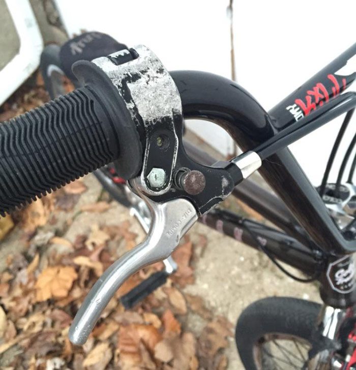 bobbie-altiser-bmx-bike-check-colony-brake-lever