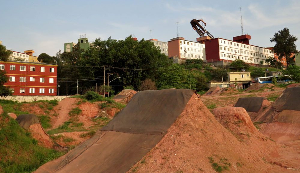 leandro-moreira-caracas-trails-bmx-bike-360