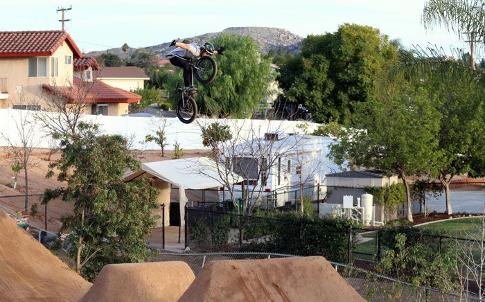 pat-casey-on-mongoose-bmx-no-hander