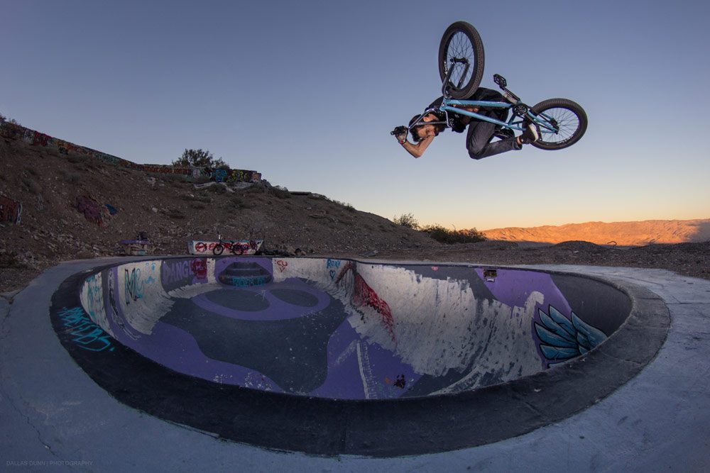 dallas-dunn-bmx-photo-andrew-lazaruk-nude-bowl-invert