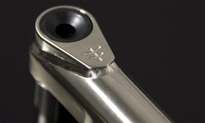 flybikes-dolmen-2-bmx-cranks-spindle-boss-detail