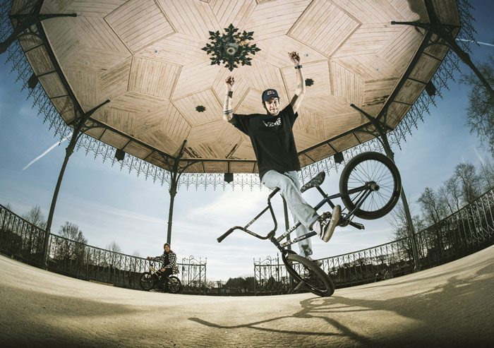 red-bull-matthias-dandois-viki-gomez-bmx-video-700x