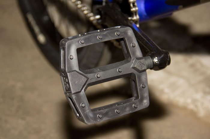 wise-gt-bicycles-2017-bmx-bike-pedal