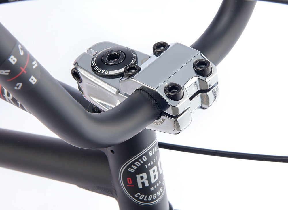 radio-bikes-2017-evol-complete-bmx-bike-black-stem