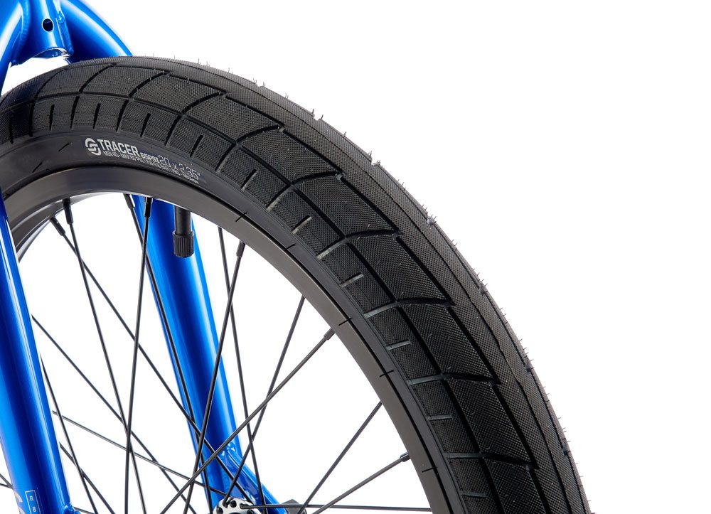 radio-bikes-2017-saiko-complete-bike-blue-front-tire