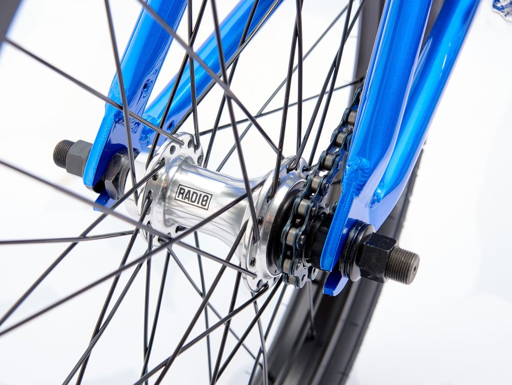 radio-bikes-2017-saiko-complete-bike-blue-rear-hub