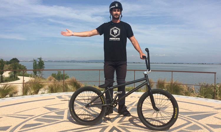 Wethepeople Message Bike Check Cyril Lapoirie
