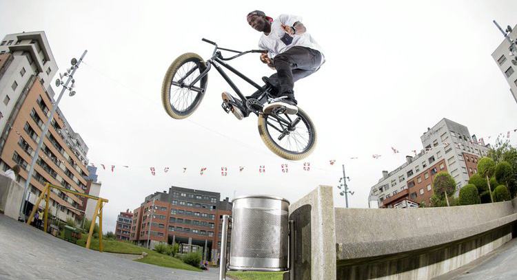 Red Bull Lined Up Courage Adams Madrid BMX video