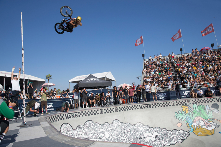 Vans BMX Pro Cup Huntington Beach Larry Edgar High Air