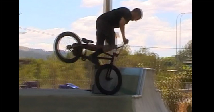 Crispy Stream Chronic Bone Big Mac BMX video