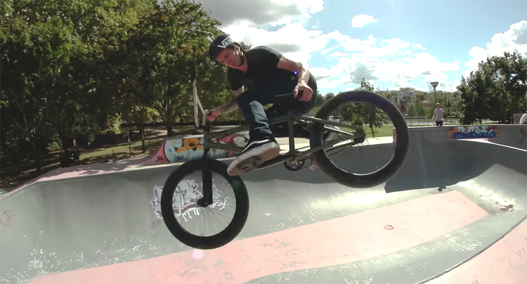 Martin Capek Timeless France BMX video