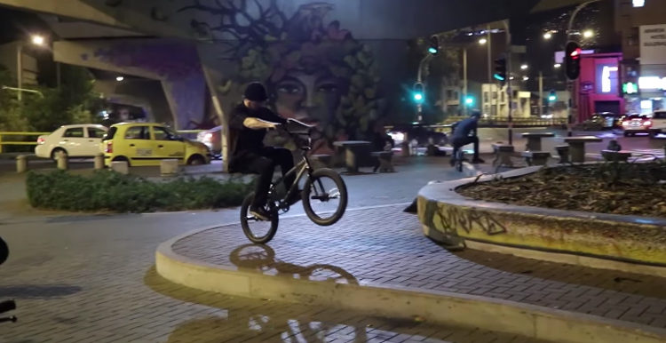 Merritt BMX Noches de Colombia BMX video