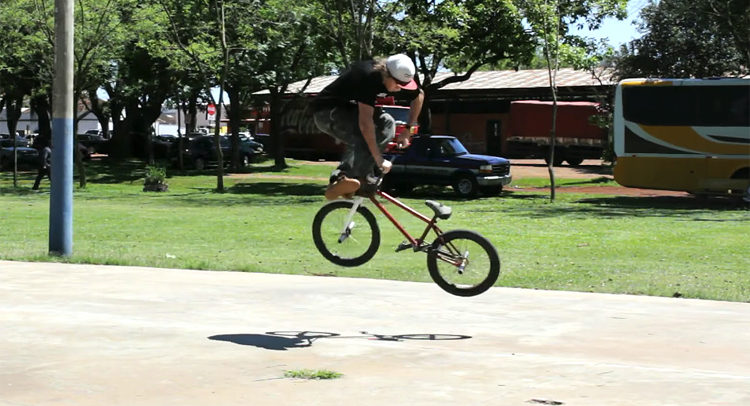 Mateus Beckmann BMX video