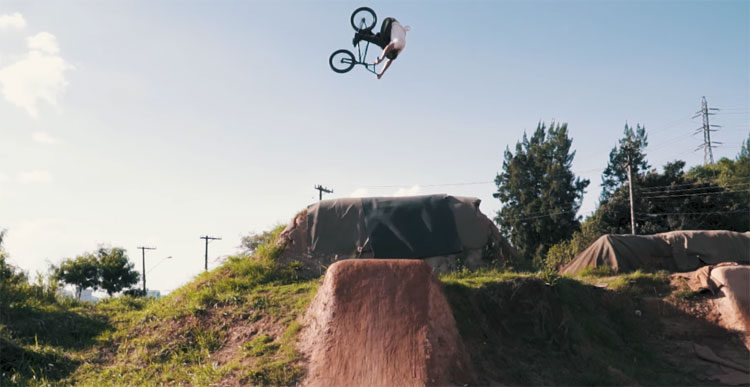 Monster Energy Leandro Moreira Caracas Trails