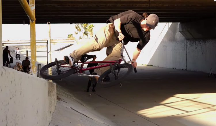 Fit Bike Co. Yumi Tsukuda In USA BMX video